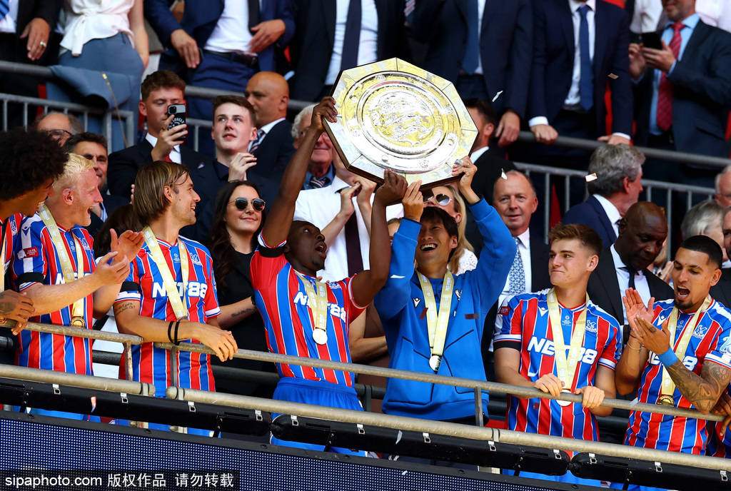 热刺豪掷6亿锁定埃泽？北伦敦双雄的转会暗战升级